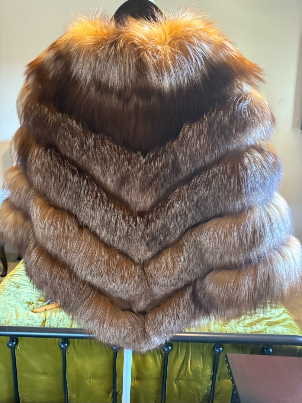 Red Fox real fur coat and leather poncho - Picture 5 of 5